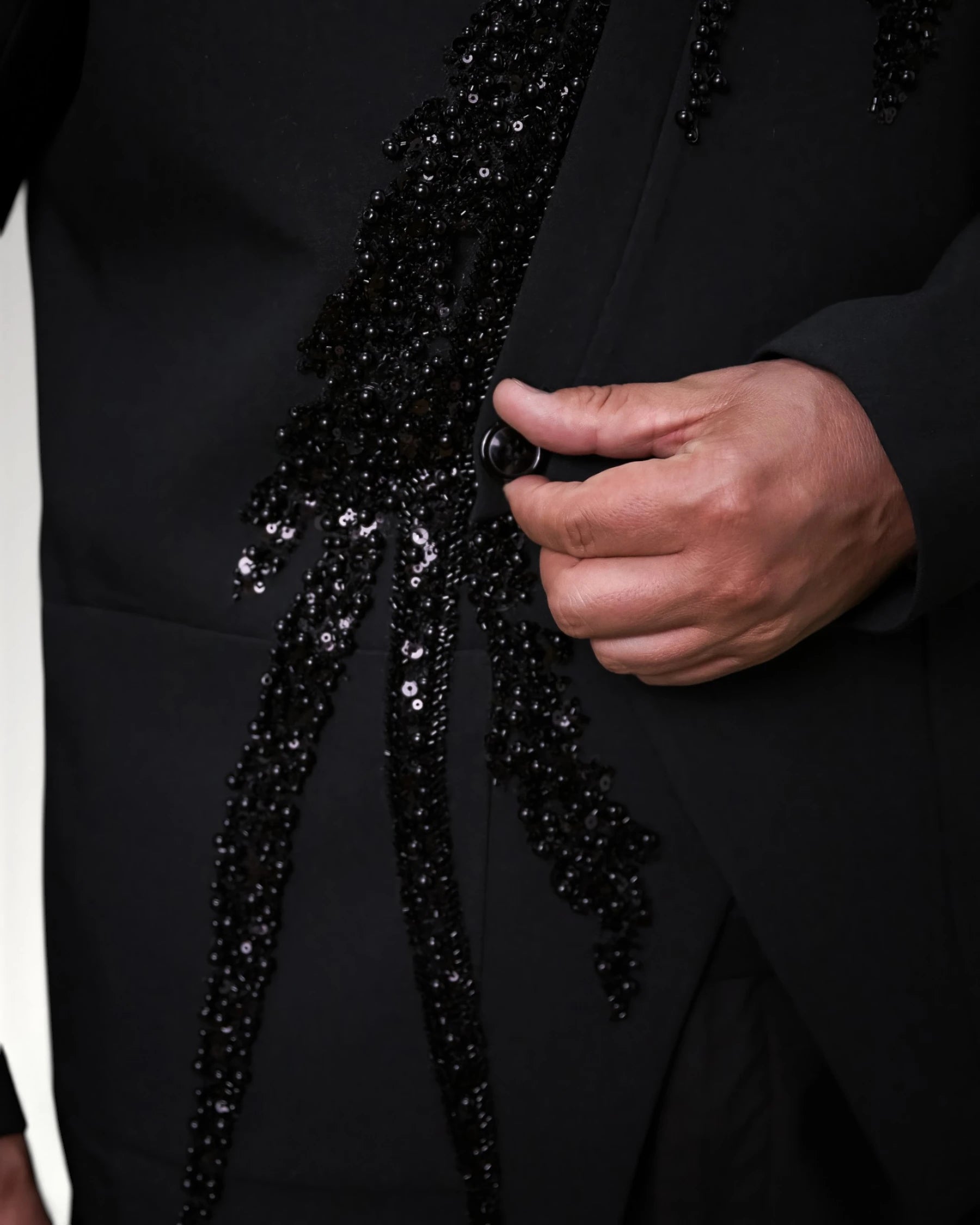 BLACK OCTOPUS ON BLAZER | BLACK