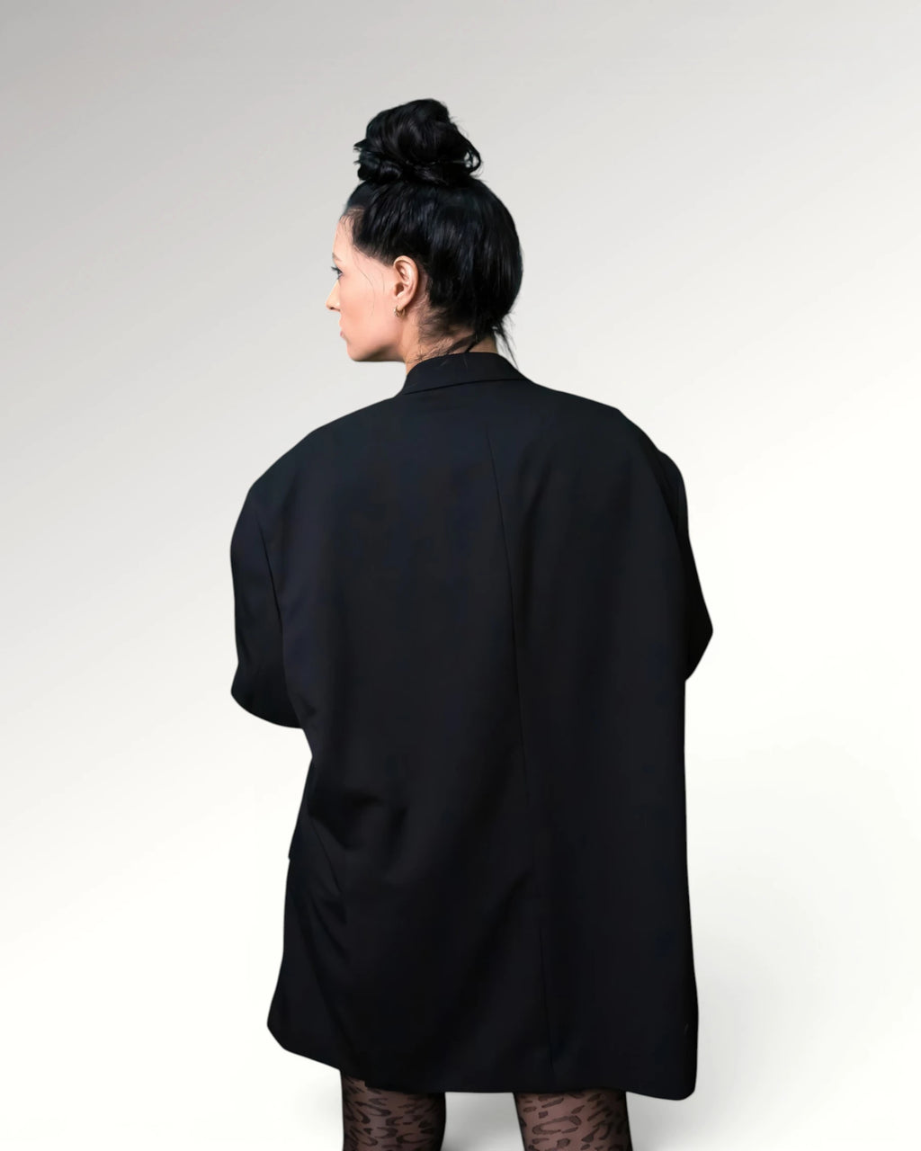 BLACK LOTUS BLAZER | BLACK