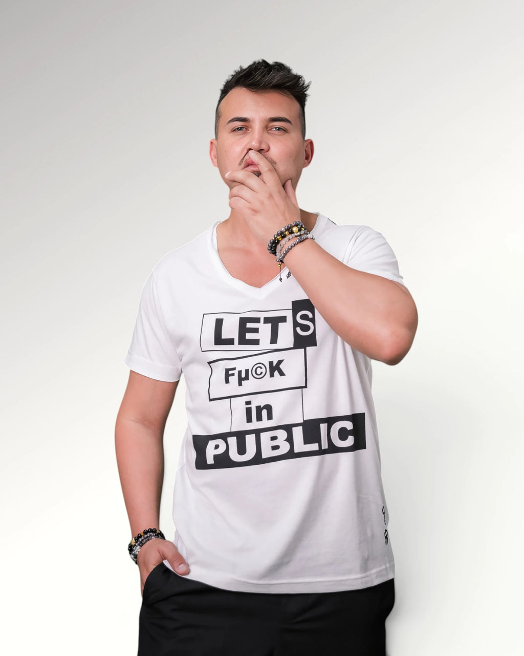 IN PUBLIC T-SHIRT | WHITE