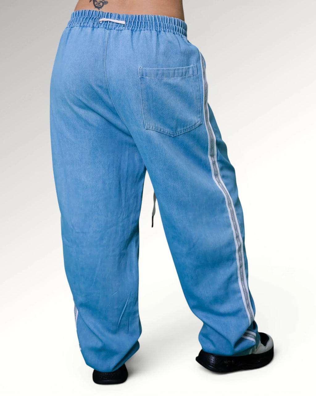 WIDE FIT JOGGERS | LIGHT BLUE